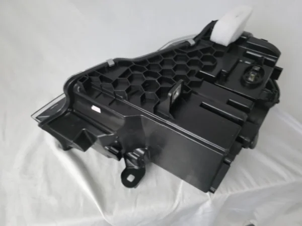 BMW X3 F25 LCI X4 F26 Xenon Headlight Left Side OEM GENUINE 7400017