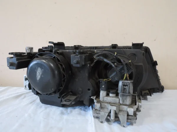 02-05 BMW e46 320i 325i 330i M3 XENON HID Headlight Light Lense Left DRIVER OEM
