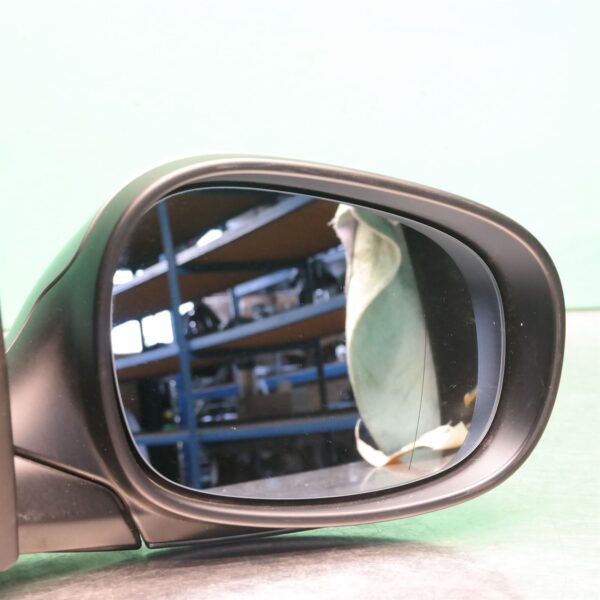 RIGHT DOOR MIRROR E90 (264) 4dr