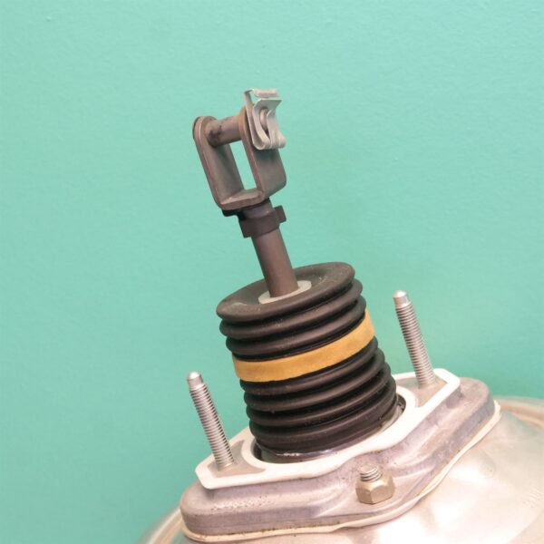 BRAKE BOOSTER E83 (589) *34-27*