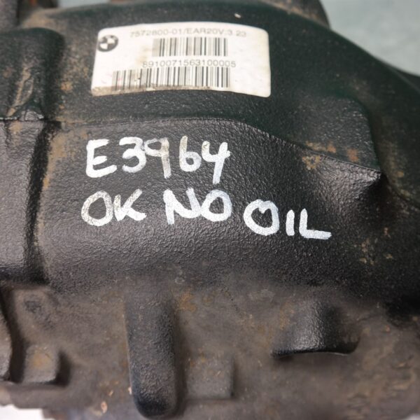 DIFFERENTIAL CENTRE E87 (3.23 ratio) (021) 4d *33-05*