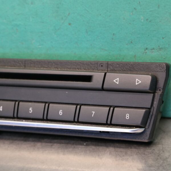 STEREO/HEAD UNIT F25 # CD Player # ALPINE TYPE (4 PLUGS EXCLUDING MAIN PLUG)