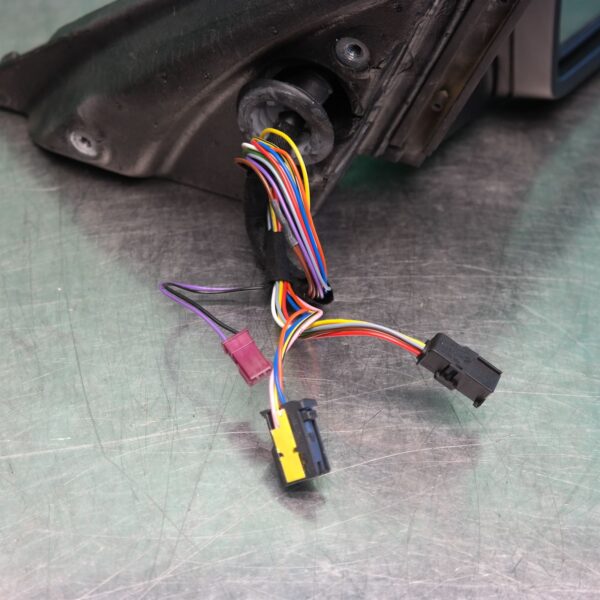 SAMSUNG CSC RIGHT DOOR MIRROR E60 (522) *51-07*