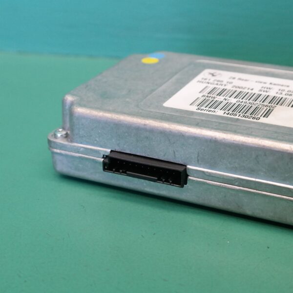 ECU F10 # Camera Module # REVERSING (555) *66-30* 04.9.302.256.02