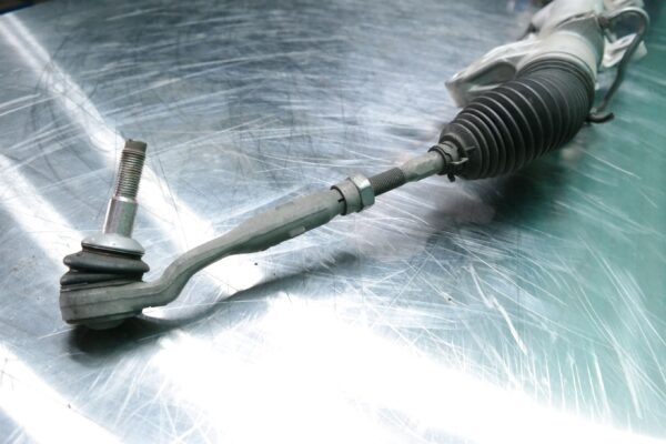 STEERING BOX/RACK F01 (198) *32-12*