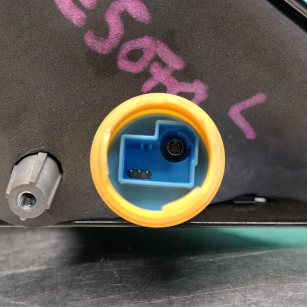 SAMSUNG CSC LEFT DOOR MIRROR F10 (677) *51-07*