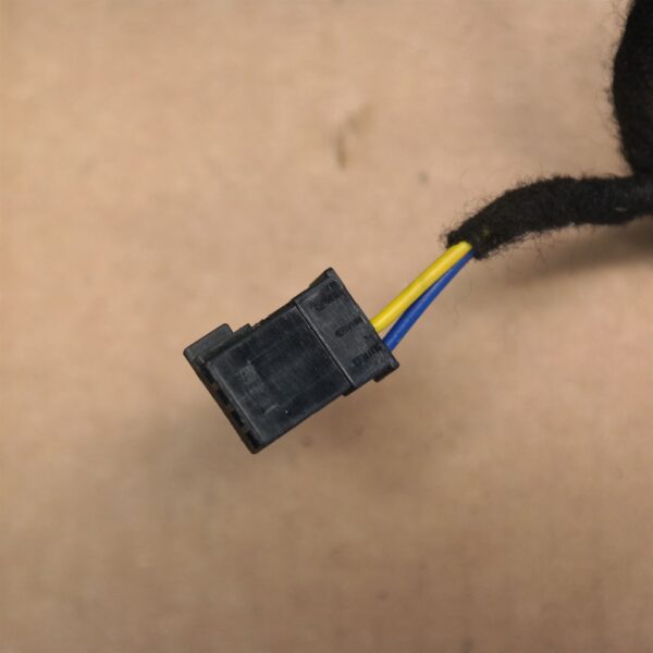 LEFT DOOR MIRROR E83 (153) OP CODE S563A YES *51-07*