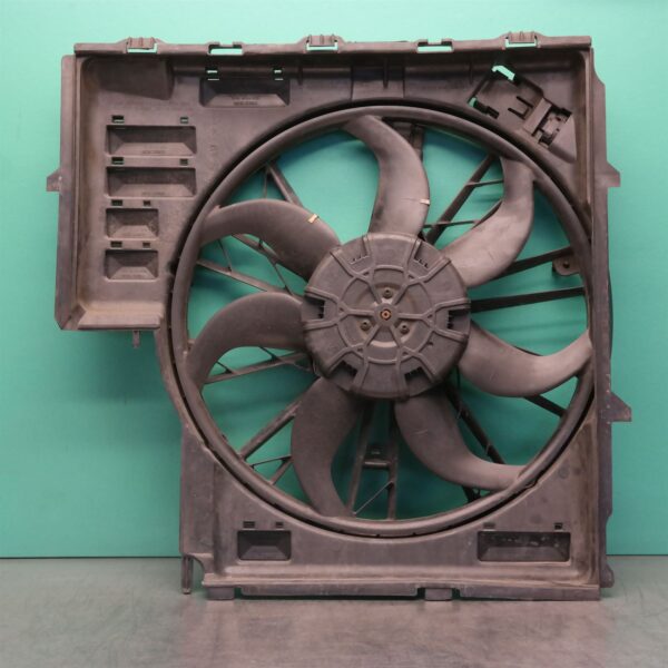 FAN #ELEC FAN# (ENG) E53 (on late v8 instead of viscous) 10/03