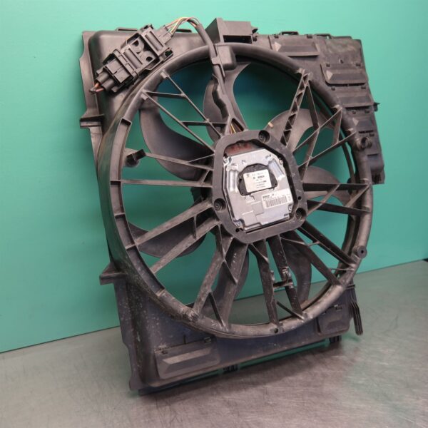 FAN #ELEC FAN# (ENG) E53 (on late v8 instead of viscous) 10/03