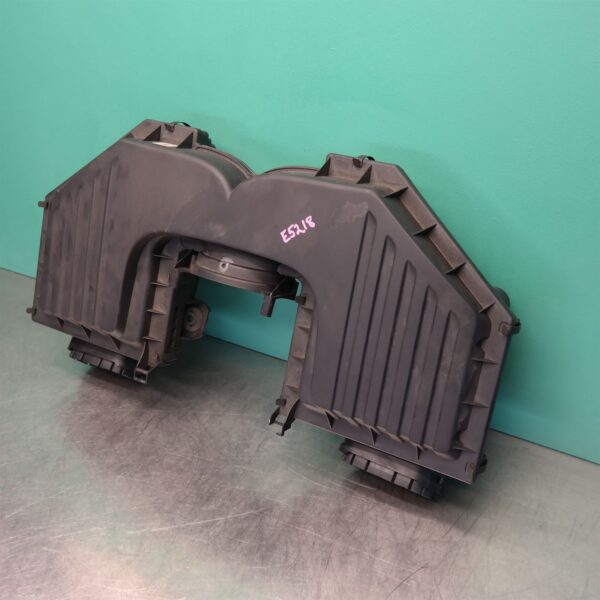 AIR CLEANER/BOX E70 (725) *13-20* P