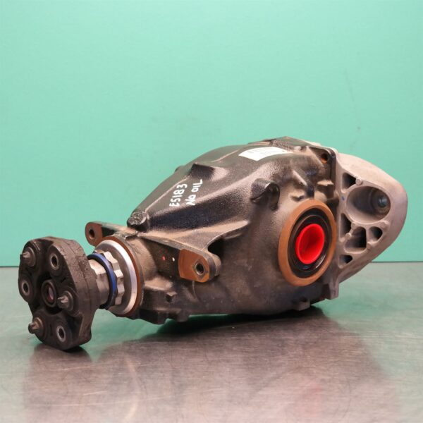 DIFFERENTIAL CENTRE F30 (723) *33-05* 2.81 Ratio D4