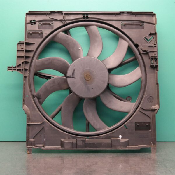 FAN E70 (242) *17-10*