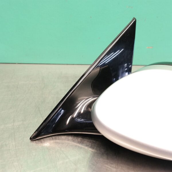 LEFT DOOR MIRROR E90 (189) 2dr