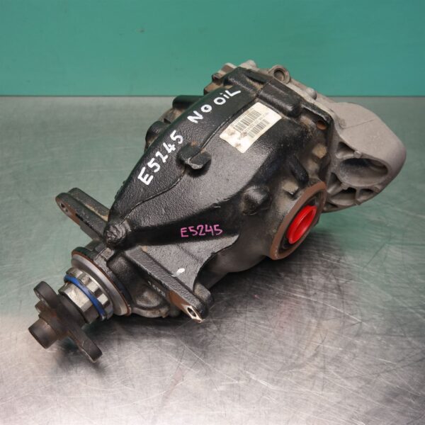 DIFFERENTIAL CENTRE F30 (748) *33-05* 3.15 Ratio P4