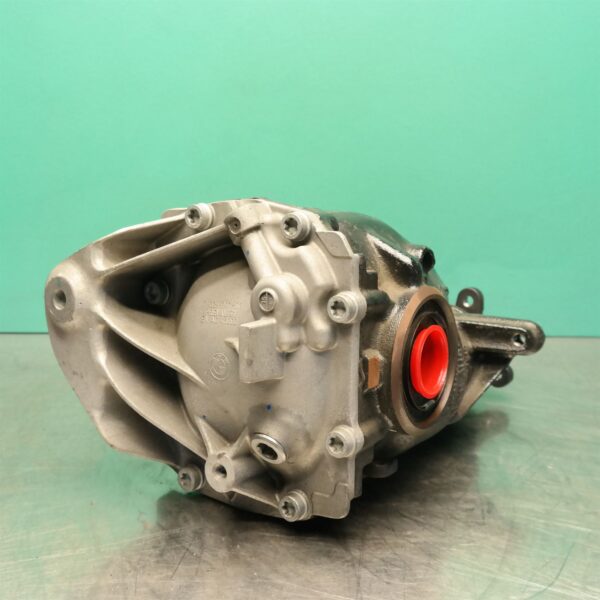 DIFFERENTIAL CENTRE F30 (723) *33-05* 2.81 Ratio D4