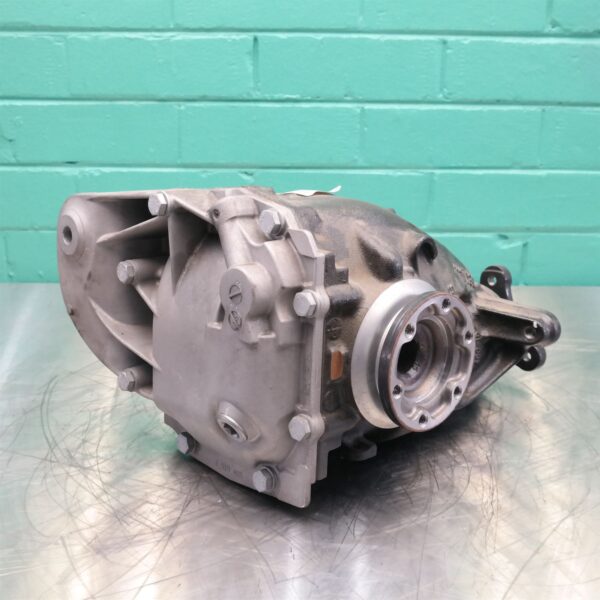 DIFFERENTIAL CENTRE E84 REAR 2.93 (390) *33-05*