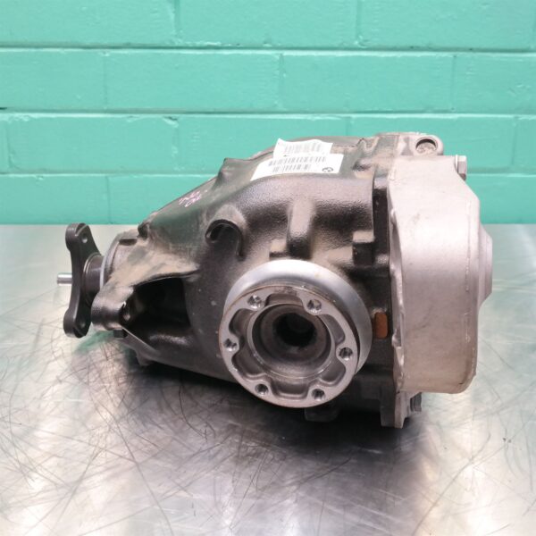 DIFFERENTIAL CENTRE E84 REAR 2.93 (390) *33-05*