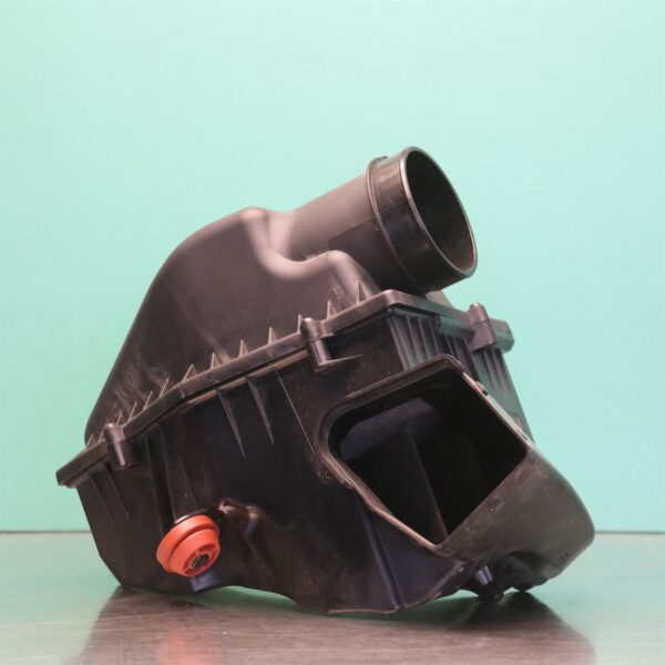 AIR CLEANER/BOX G11 (301) *13-20*