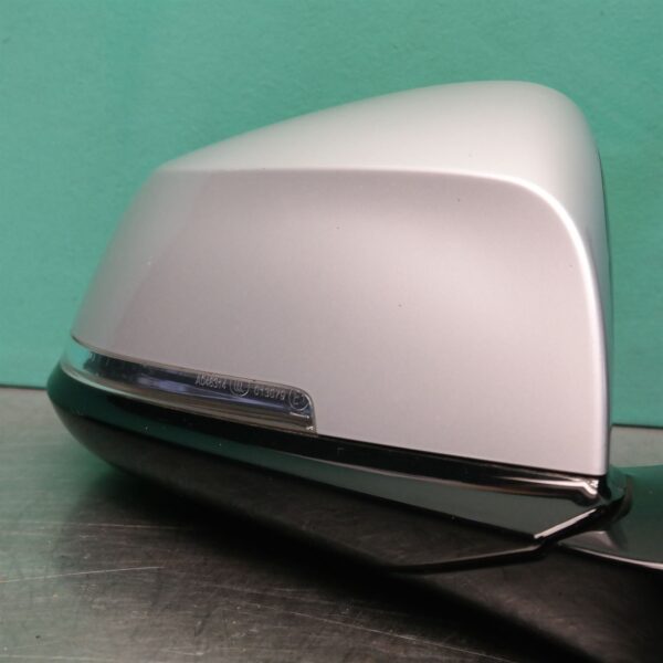 SAMSUNG CSC RIGHT DOOR MIRROR F30 (602) *51-07*