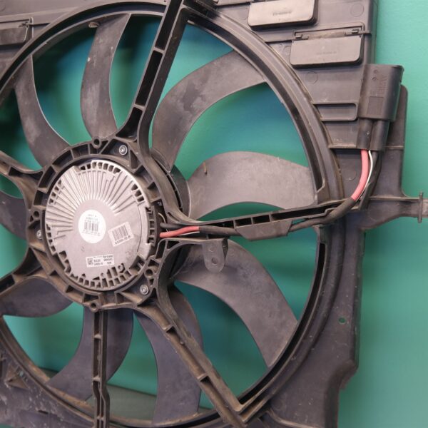 FAN E70 (242) *17-10*