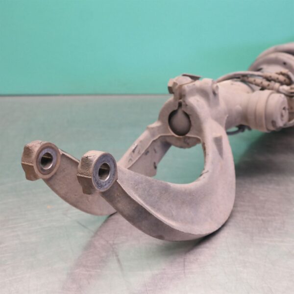 RIGHT FRONT STRUT F15 (084) *31-10*