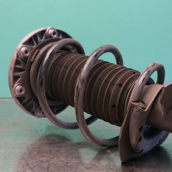 RIGHT FRONT STRUT F32/F33/F36, 09/13-12/20