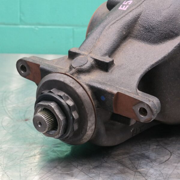 SAMSUNG CSC DIFFERENTIAL CENTRE E70 Rear (914) *33-05* 3.15 Towing