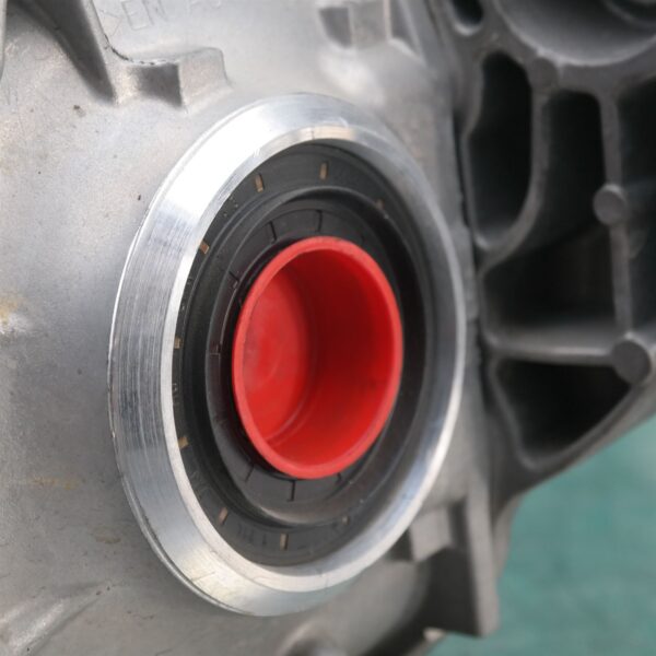 DIFFERENTIAL CENTRE G01 Rear (727) *33-05* 3.23R