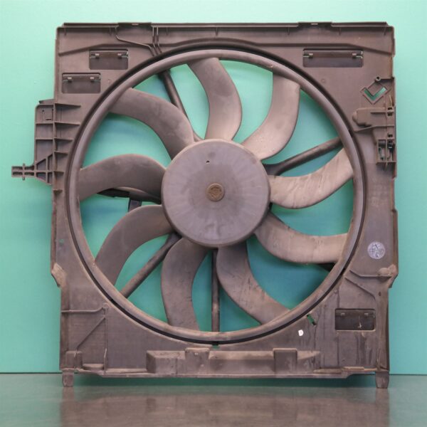 FAN E70 (242) *17-10*