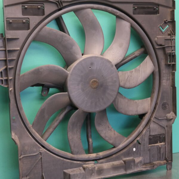 FAN E70 (242) *17-10*