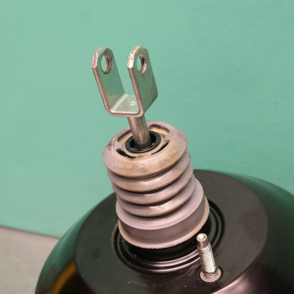 BRAKE BOOSTER F22 (876) *34-27*
