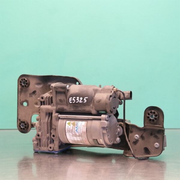 AIR RIDE COMPRESSOR E70 (714) *33-50*