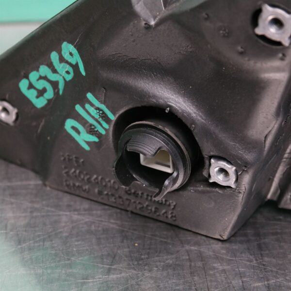 RIGHT DOOR MIRROR E87 (126) *51-07*