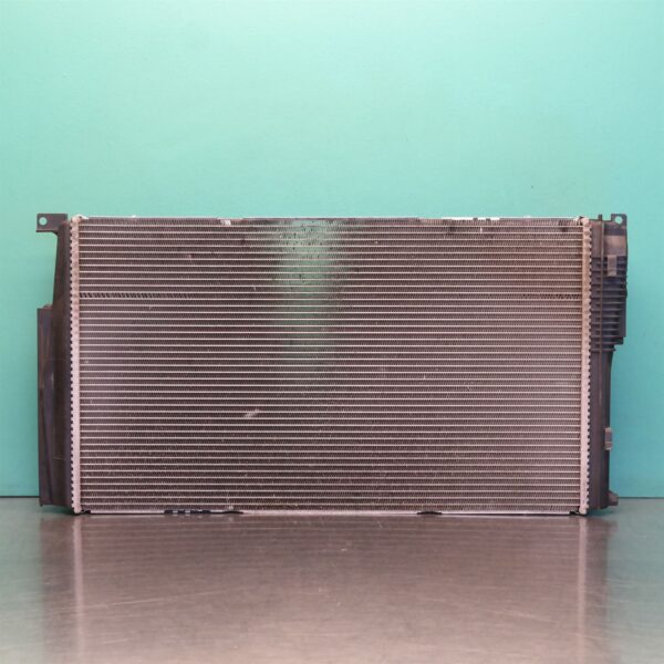 RADIATOR F20 (102) *17-05*