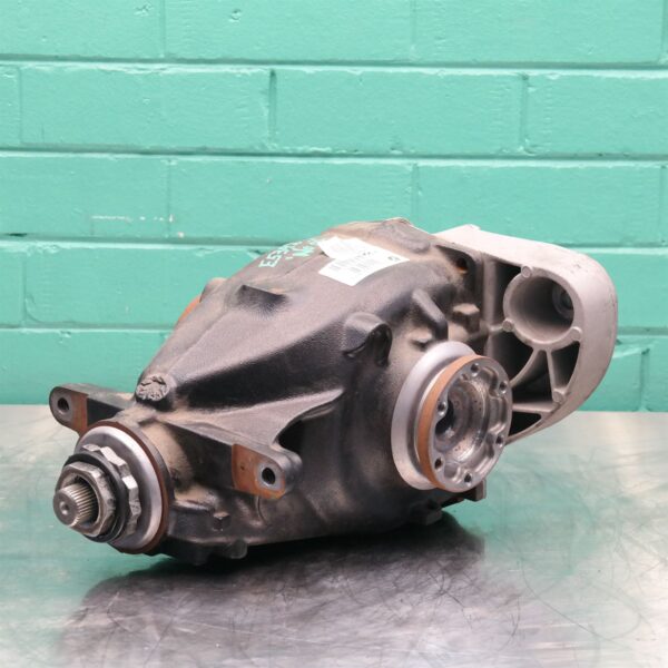 DIFFERENTIAL CENTRE E84 Rear (897) *33-05* 3.91R