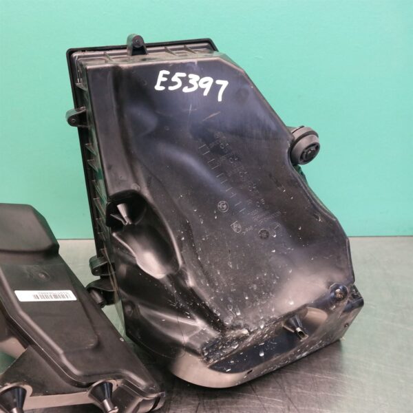 AIR CLEANER/BOX G05 (301) *13-20*