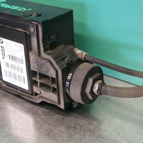 HANDBRAKE ACTUATOR F15 (220) *34-30*