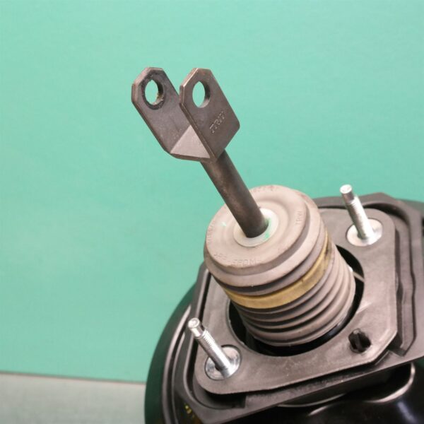 BRAKE BOOSTER F10 (956) *34-27*