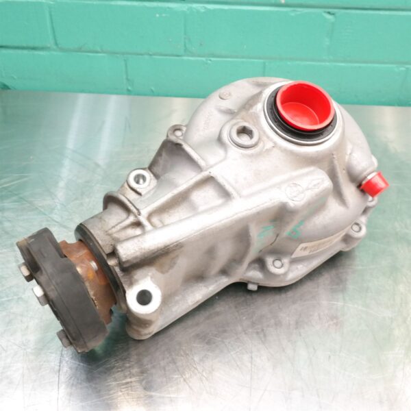 DIFFERENTIAL CENTRE E70 Front (004) *31-15* 4.44R