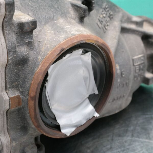 DIFFERENTIAL CENTRE F25 Rear (014) *33-05*