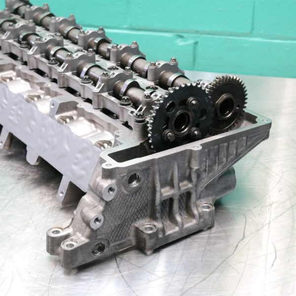 CYLINDER HEAD F15 6d (927) *11-15*