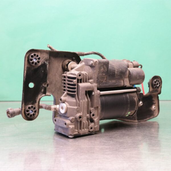 AIR RIDE COMPRESSOR E70 (714) *33-50*