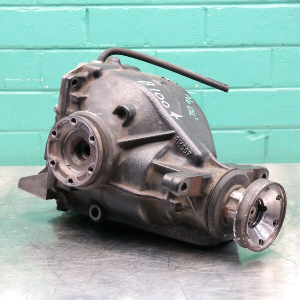 DIFFERENTIAL CENTRE E53 Rear (431) *33-05* 3.91