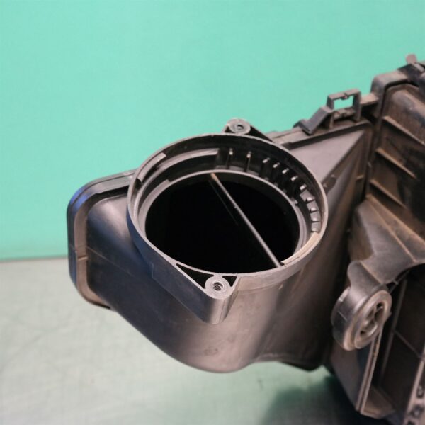 AIR CLEANER/BOX E70 (340) *13-20* D