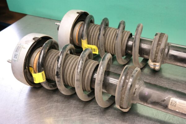 STRUT SET F15 (747) (747) *31-10* D6