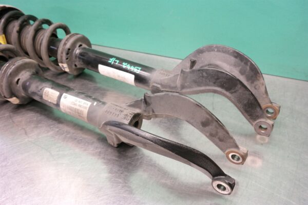 STRUT SET F15 (747) (747) *31-10* D6