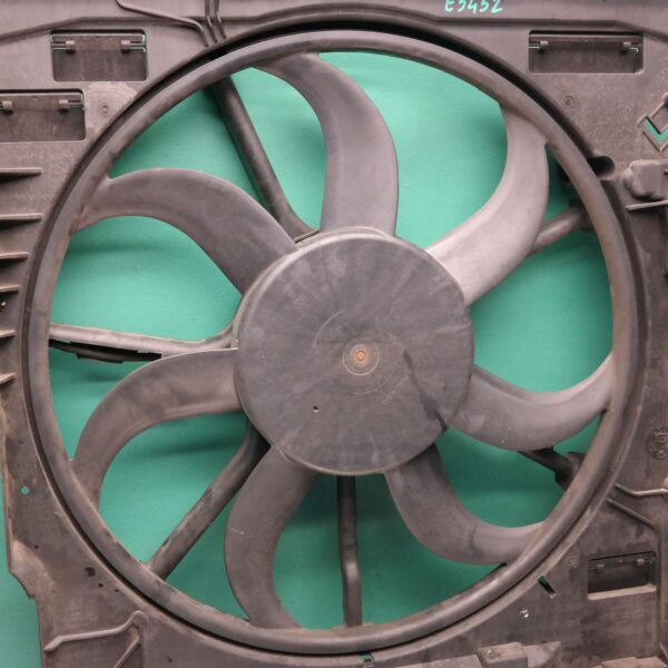 FAN E70 (242) *17-10*