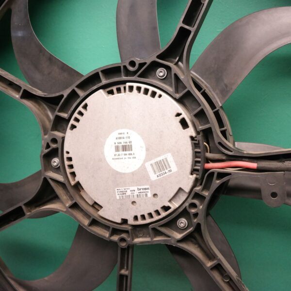 FAN E70 (242) *17-10*