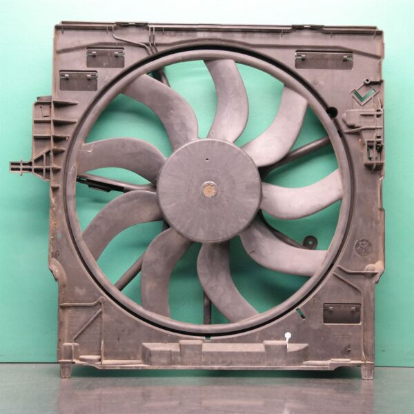 FAN E70 (242) *17-10*