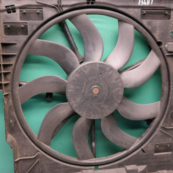 FAN E70 (242) *17-10*